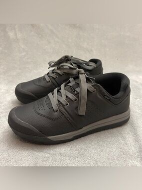 Specialized 2FO DH Flat Men’s Mountain Bike Shoes Size 7.75  EU 40.5 Black/Grey